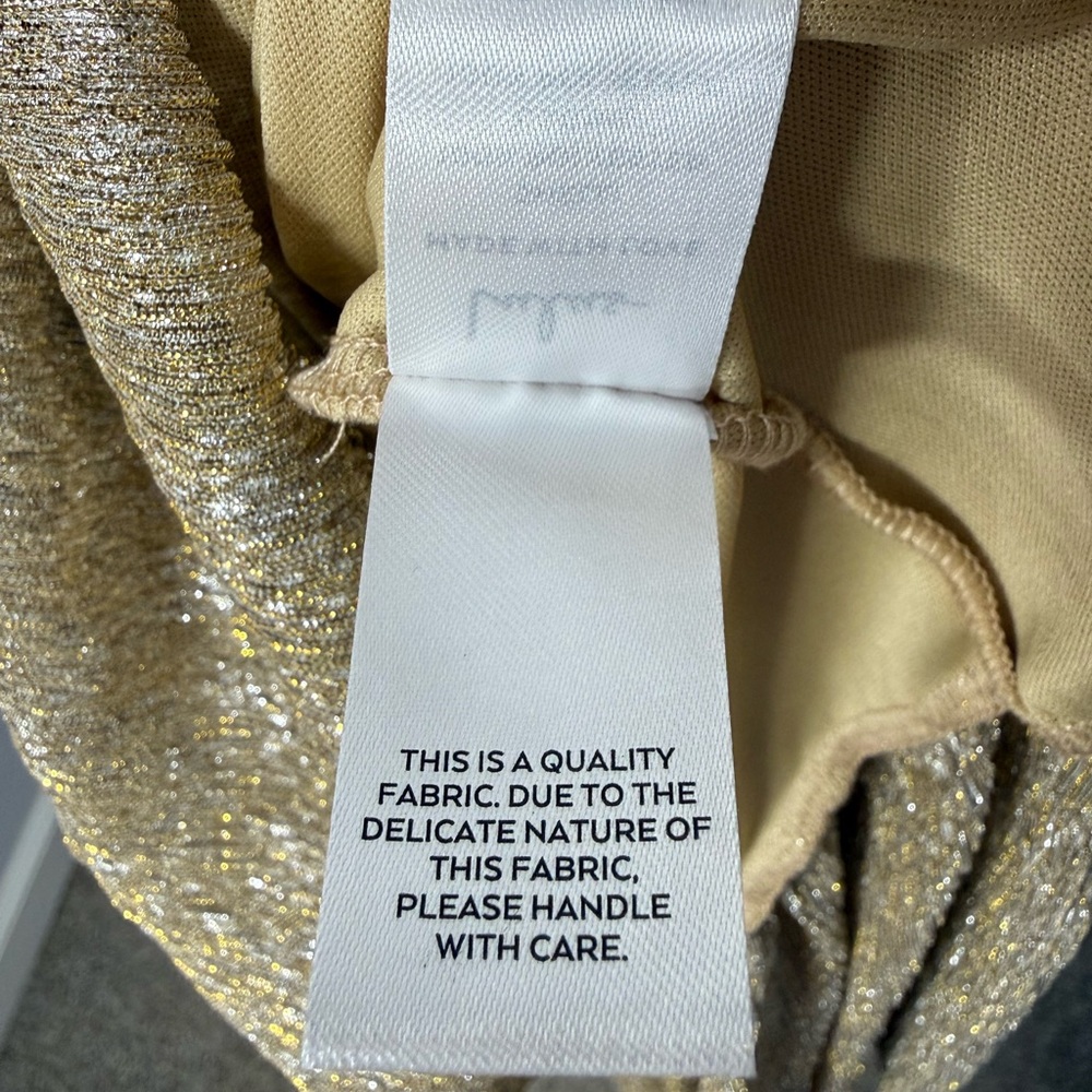 LULU’S NWT Gold Metallic Tiered Maxi Dress Plunge V Neck Flutter Sleeve Formal L - Picture 4 of 9